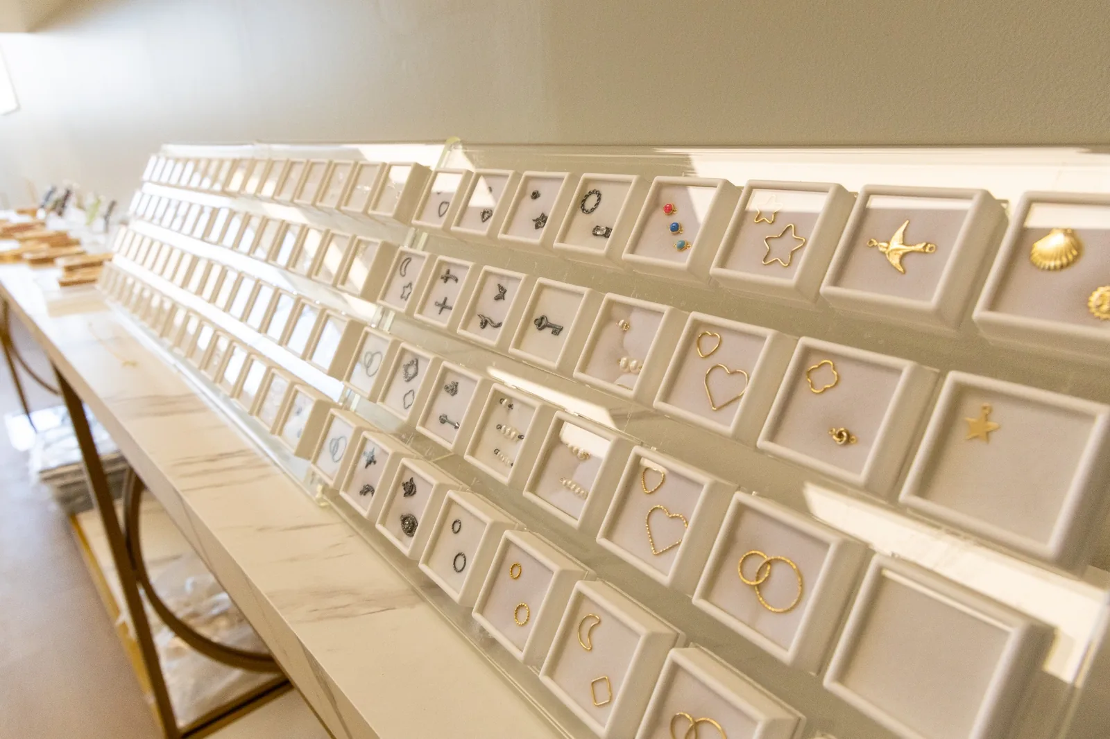 Interior of BU Jewelry Social permanent jewelry studio in Grand Island NY